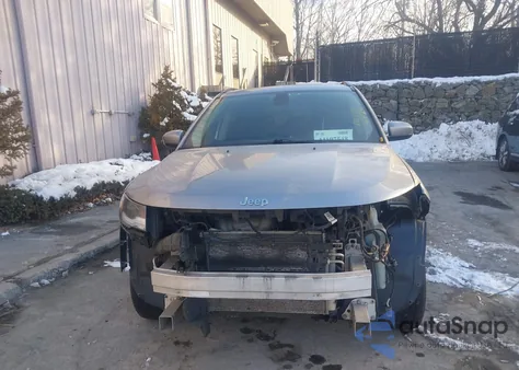 2019 Jeep Compass Latitude 4X4 from USA, damaged, VIN 3C4NJDBB6KT839388